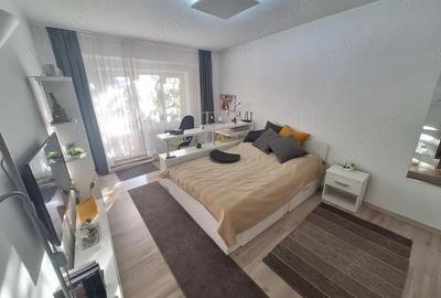 Ap.cu 1 camera Et 1 cu centrala proprie Complexul Studentesc - 1