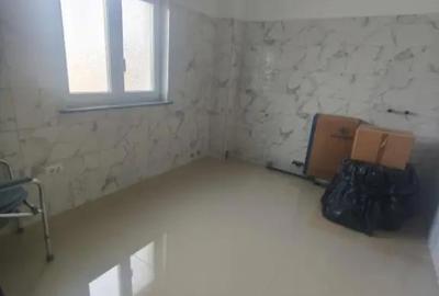 Casă cu 5 camere cu Teren 500 Mp în Rădăuți