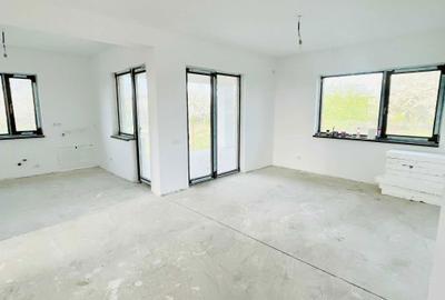 Casă cu 4 camere în Tamași - 8