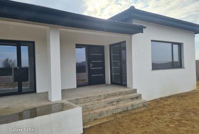 Casă cu 3 camere în Central - 9