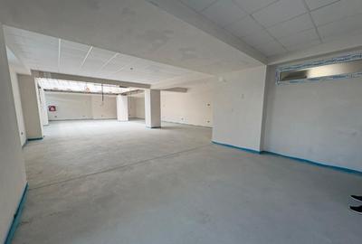 Spa?iu birou *94 mp - ultracentral * - trafic intens - 2