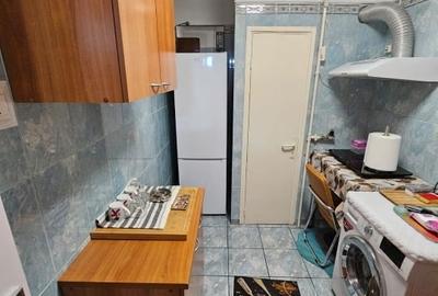 Apartament 2 camere, in blocul de la gura de metrou Eroii Revolutiei - 12