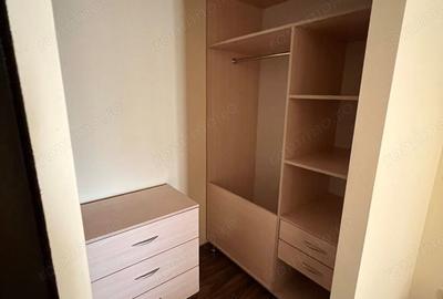 Apartament cu 3 camere în P-ța Victoriei - 6
