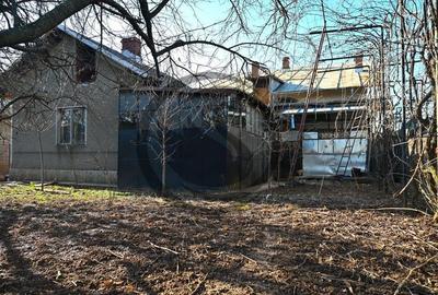 Casa cu 6 camere de vanzare | Zona Ultracentrala, Baicoi ... - 1