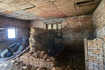Casă cu 3 camere cu Teren 847 Mp în Central - 19