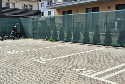Apartament cu 4 camere în Central - 1
