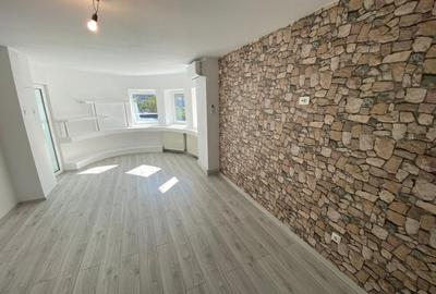 Apartament renovat, confort 1, Central - 2