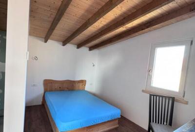 Casă cu 4 camere cu Canalizare în Central - 3