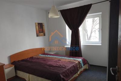 Apartament de vanzare cu 3 camere, zona Unirii - 2