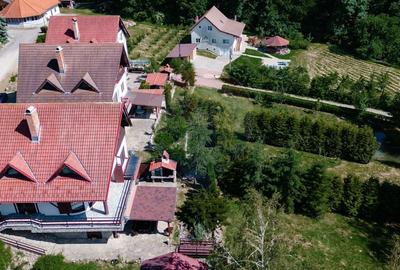 Vila cu 6 camere, teren de 1000mp, intr-un resort montan privat - 15