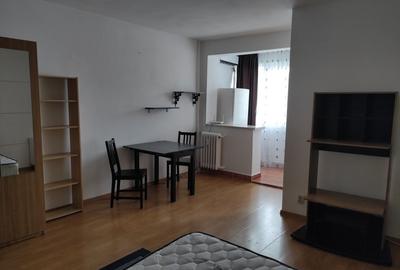 Garsonieră decomandată, mobilată în Dristor - 3