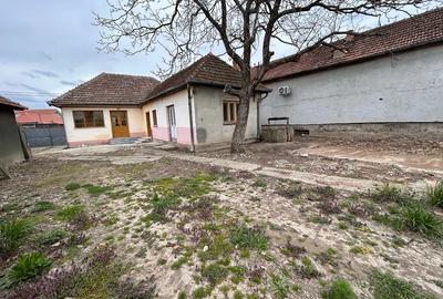 Casă cu 4 camere cu Teren 700 Mp în Rontău - 4