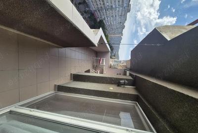 Apartament cu 3 camere decomandat în Micro IV - 3