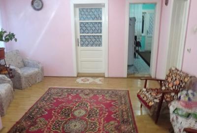 Casă cu 5 camere cu Teren 726 Mp în Ceangăi - 16