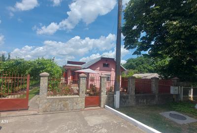 Casă individuală cu 3 camere cu Canalizare în Gruiu - 2