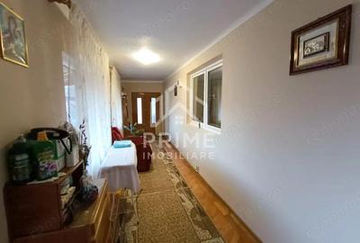 Casă cu 4 camere cu Teren 632 Mp în Central - 10