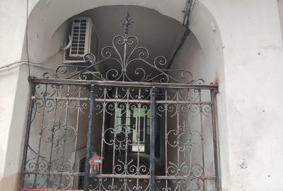 Corp de casa exact vis a vis de Tomis Mall - 6