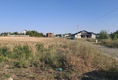 Loturi 400 mp utili, deschidere 20 ml, drum 11 ml, langa vile in constructie - 38