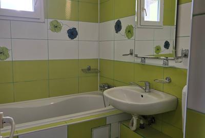 Inchiriere 4 camere,centrala proprie Inchiriere 4 camere,centrala proprie - 4