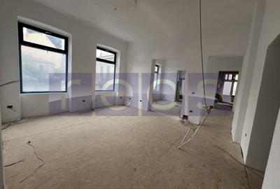 IMOBIL MIXT | ROSETTI | 500 MP | RENOVAT | 2 CORPURI + SUBSOL + CURTI INTERIOARE - 3