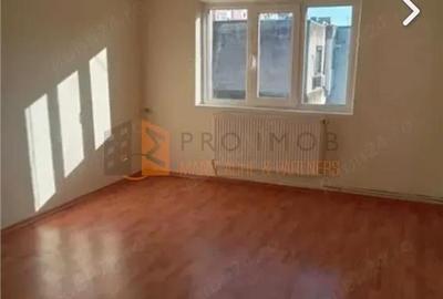 Apartament 3 camere cf 1  decomandat zona Centru - 2