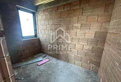 Casă cu 4 camere cu Teren 555 Mp în Cetate - 3