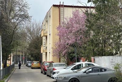 Garsonieră decomandată în Pajura - 6