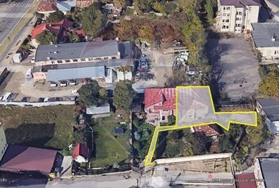 Casă cu 5 camere cu Canalizare în Central - 20