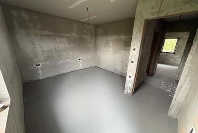 Casă individuală cu 4 camere cu Canalizare în Unirea - 16