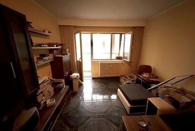 Tomis Nord - piața Ciresica 3 camere decomandate 67 mp - 8