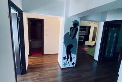 Apartament cu 3 camere decomandat în Ultracentral