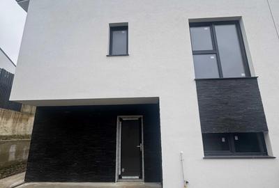 Casă cu 4 camere în Dezmir - 3