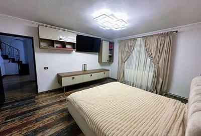 Casă cu 4 camere în Central - 2