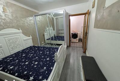 Apartament cu 3 camere semidecomandat în Central - 3