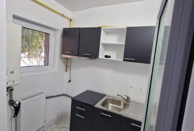 Garsonieră decomandată în Central - 1