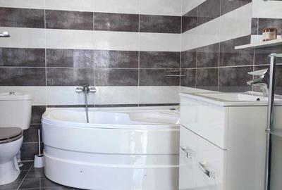 Casă cu 3 camere cu Teren 170 Mp în Central - 3