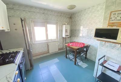 Apartament cu 3 camere decomandat, mobilat în 13 Septembrie - 9