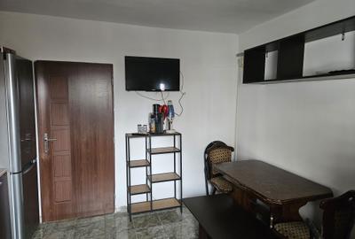 Apartament cu 2 camere decomandat în Calea București - 6