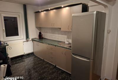 Apartament cu 3 camere decomandat în Telegrafului - 3