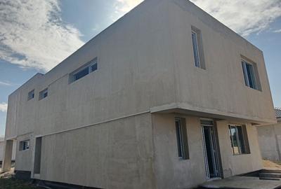 Casă cu 4 camere în Exterior Vest - 1