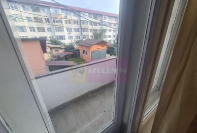 Apartament cu 3 camere de vanzare in Campina - Zona Scoal... - 13