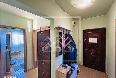 Apartament cu 3 camere decomandat în Ștrand - 10