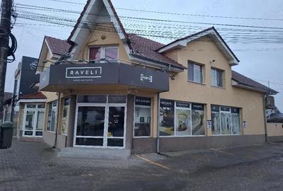 Spațiu comercial, de 220 mp, în Central - 8
