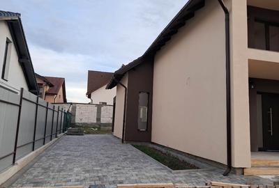 Casă individuală cu 4 camere cu Canalizare în Șura Mică - 9