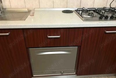 Inchiriez apartament 3 cam,centrala gaz, 2 bai Rovine, G-uri, etaj 1, dec Inchiriez apartament 3 cam,centrala gaz, 2 bai Rovine, G-uri, etaj 1, dec - 2