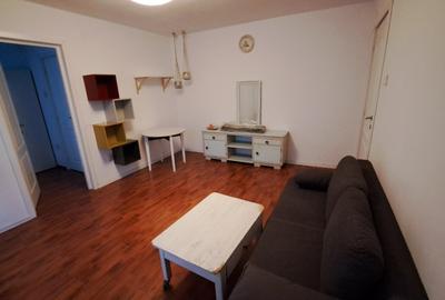 Apartament cu 2 camere semidecomandat, mobilat în Ștefan cel Mare