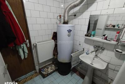 Casă cu 5 camere cu Teren 1800 Mp în Ciuchici - 3