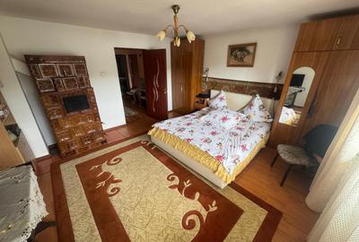 Valea Rediului ,vila tip duplex la strada principala , langa lac - 4