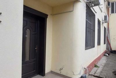 Spațiu comercial, de 130 mp, în Eminescu - 7