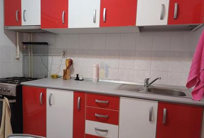 2 camere Confort 1 Decomandat, etaj 3, Renovat, Radu Negru - 3